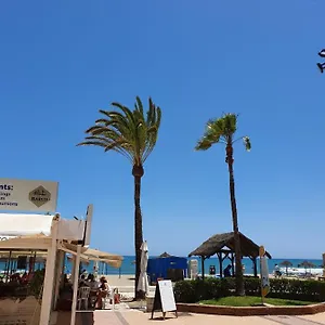 https://apartamento-ronda-4-boliches-primera-lnea-de-playa.1costadelsol.com